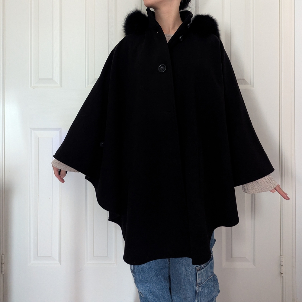 Laura Petites Black Poncho